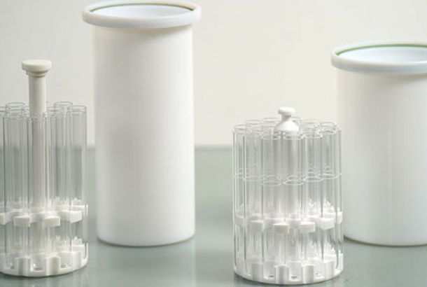 ultraWAVE-3-racks-PTFE-liner